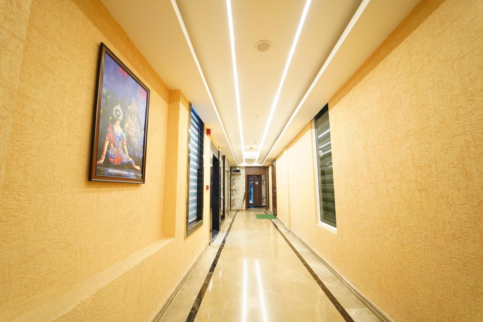 Hotel Ananta Sayana بوهفانيشفار المظهر الخارجي الصورة