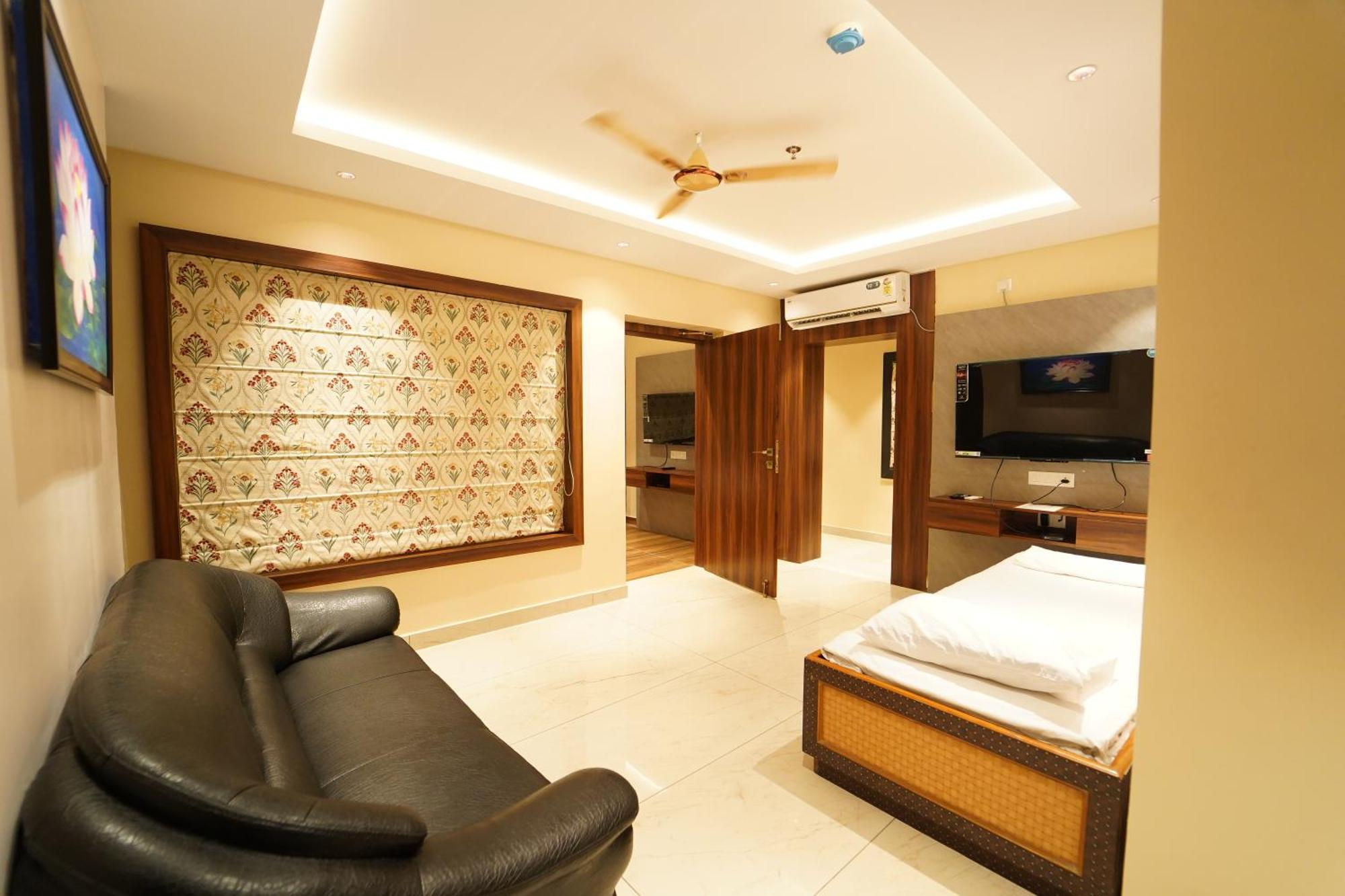 Hotel Ananta Sayana بوهفانيشفار المظهر الخارجي الصورة