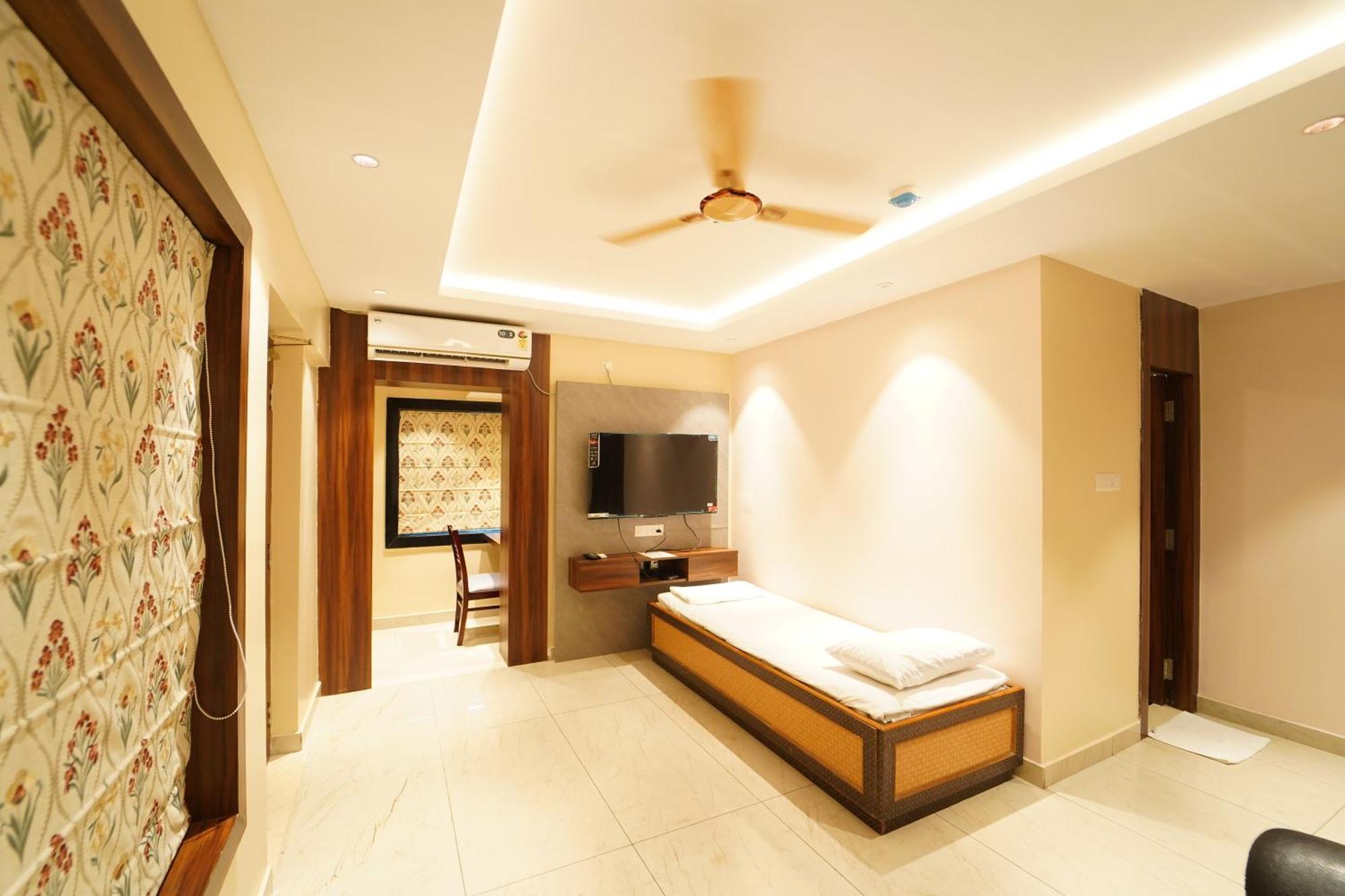 Hotel Ananta Sayana بوهفانيشفار المظهر الخارجي الصورة